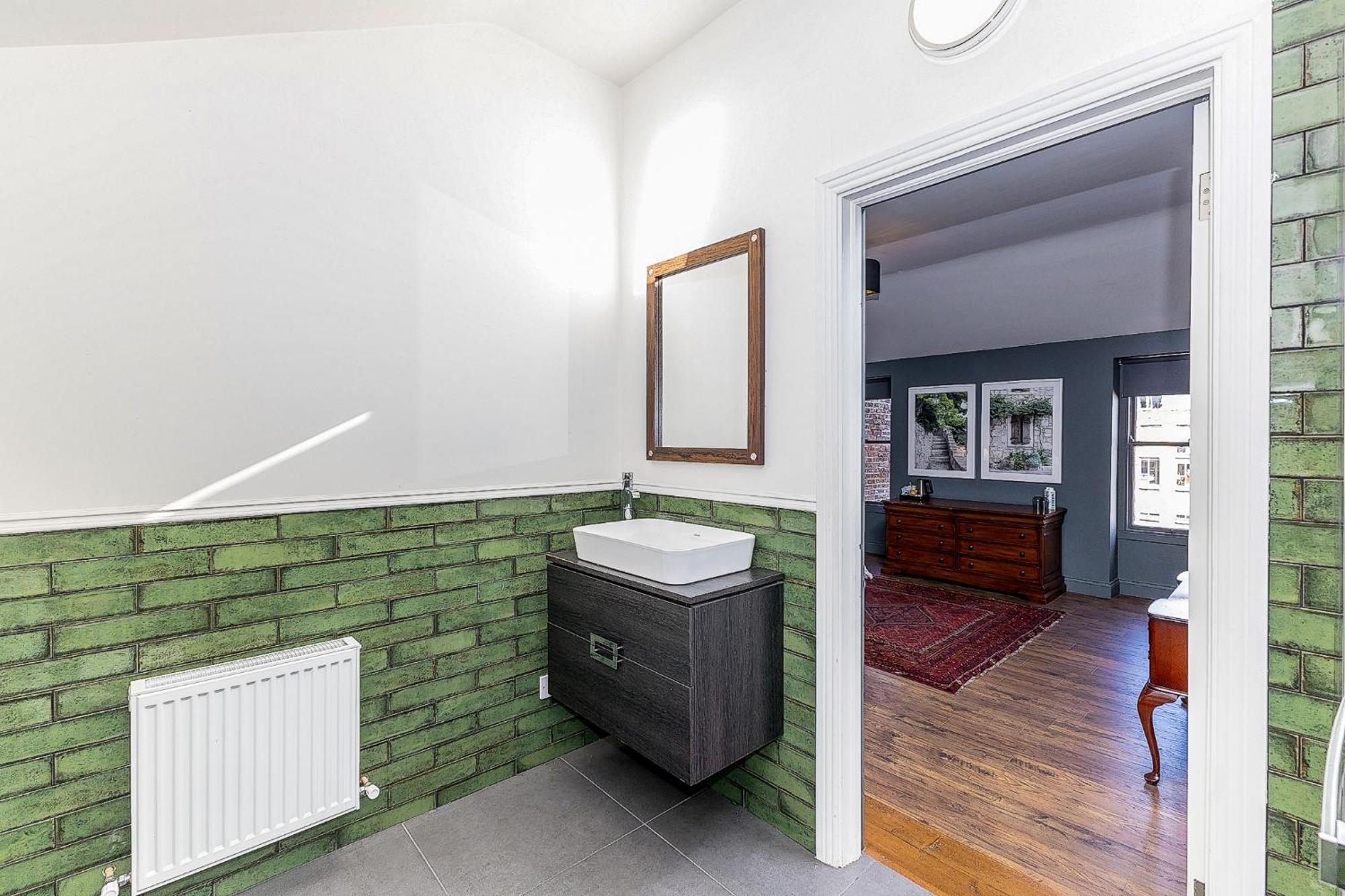 Ulster Apartment, 7 Henrietta Street, Dublin City Centre Exterior photo